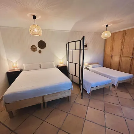 Mas Del Pi Bed and Breakfast