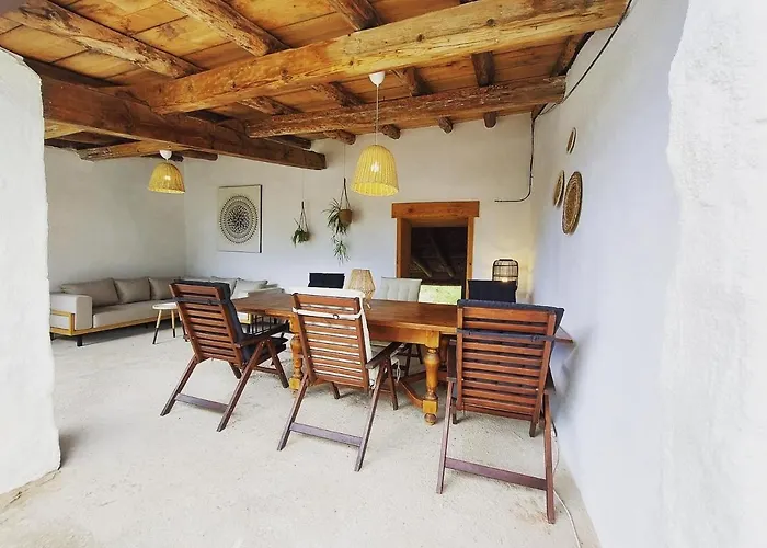 Mas Del Pi Bed & Breakfast 3*