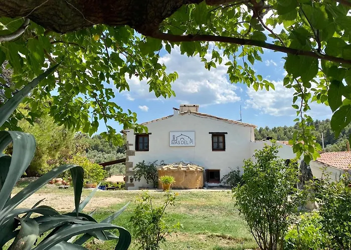 Mas Del Pi Bed & Breakfast Valderrobres