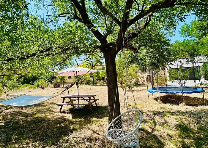 Mas Del Pi Bed & Breakfast Valderrobres